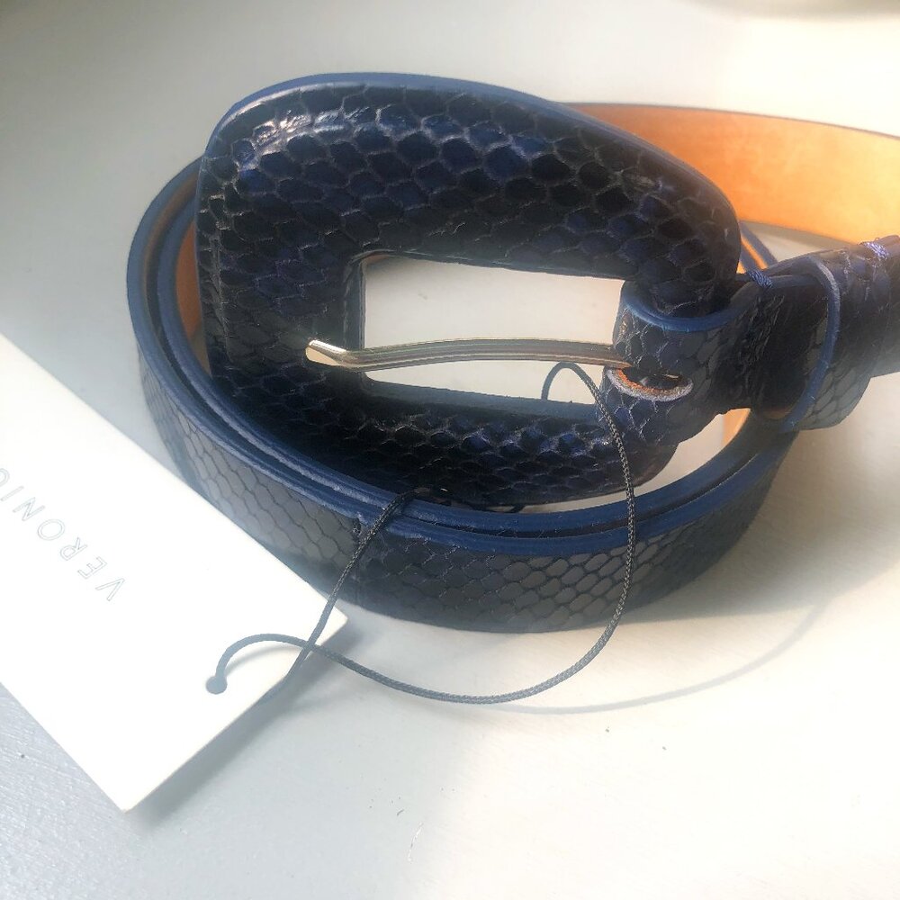 VERONICA BEARD Blue and Black Snake embossed leather belt, Medium. Retail $250